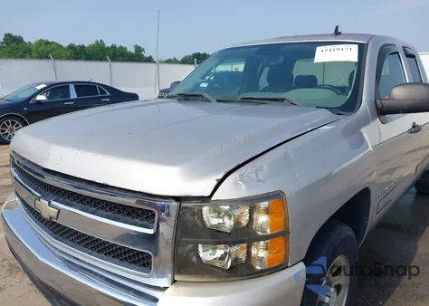 2008 Chevrolet Silverado 1500 Ls из США, поврежденный, VIN 2GCEC19C381323927